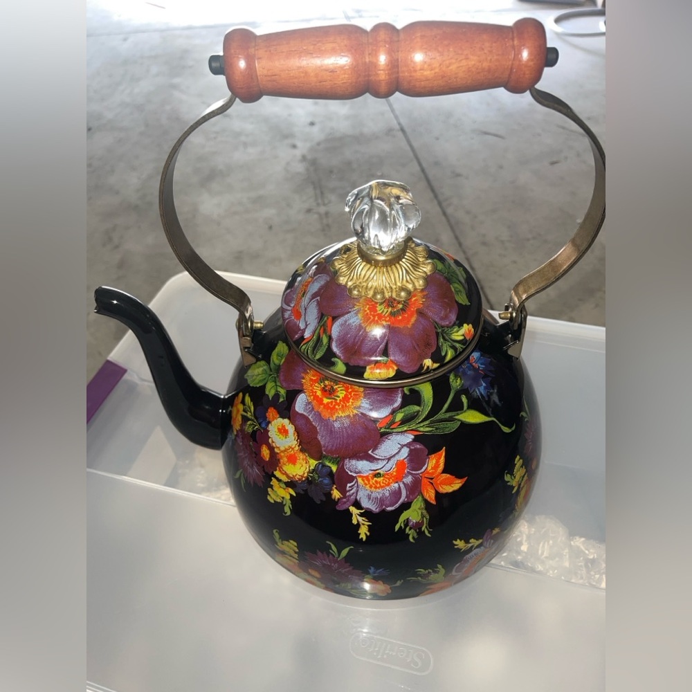 Mackenzie Childs 2QT flower market tea kettle